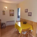 Luchon T2 Centre Avec Balcon Sud Et Parking - Animaux Admis - Fr-1-313-194 * Bagnères-de-Luchon