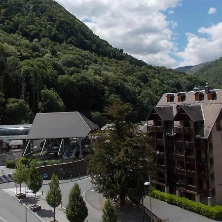 Luchon T2 Centre Avec Balcon Sud Et Parking - Animaux Admis - Fr-1-313-194 Bagneres-de-Luchon