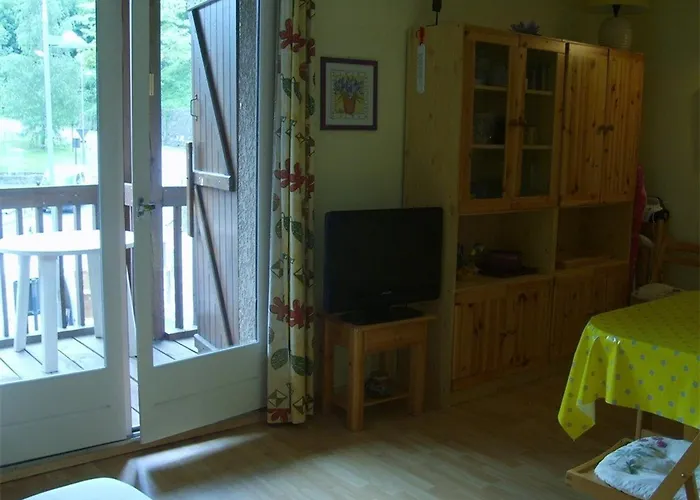 Appartement Luchon T2 Centre Avec Balcon Sud Et Parking - Animaux Admis - Fr-1-313-194